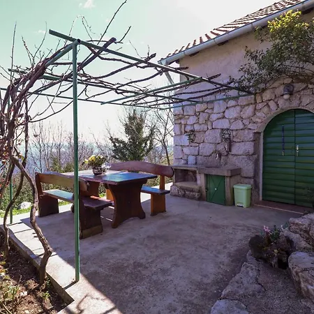 With Domestic Energy And Spectacular View Apartment Opatija